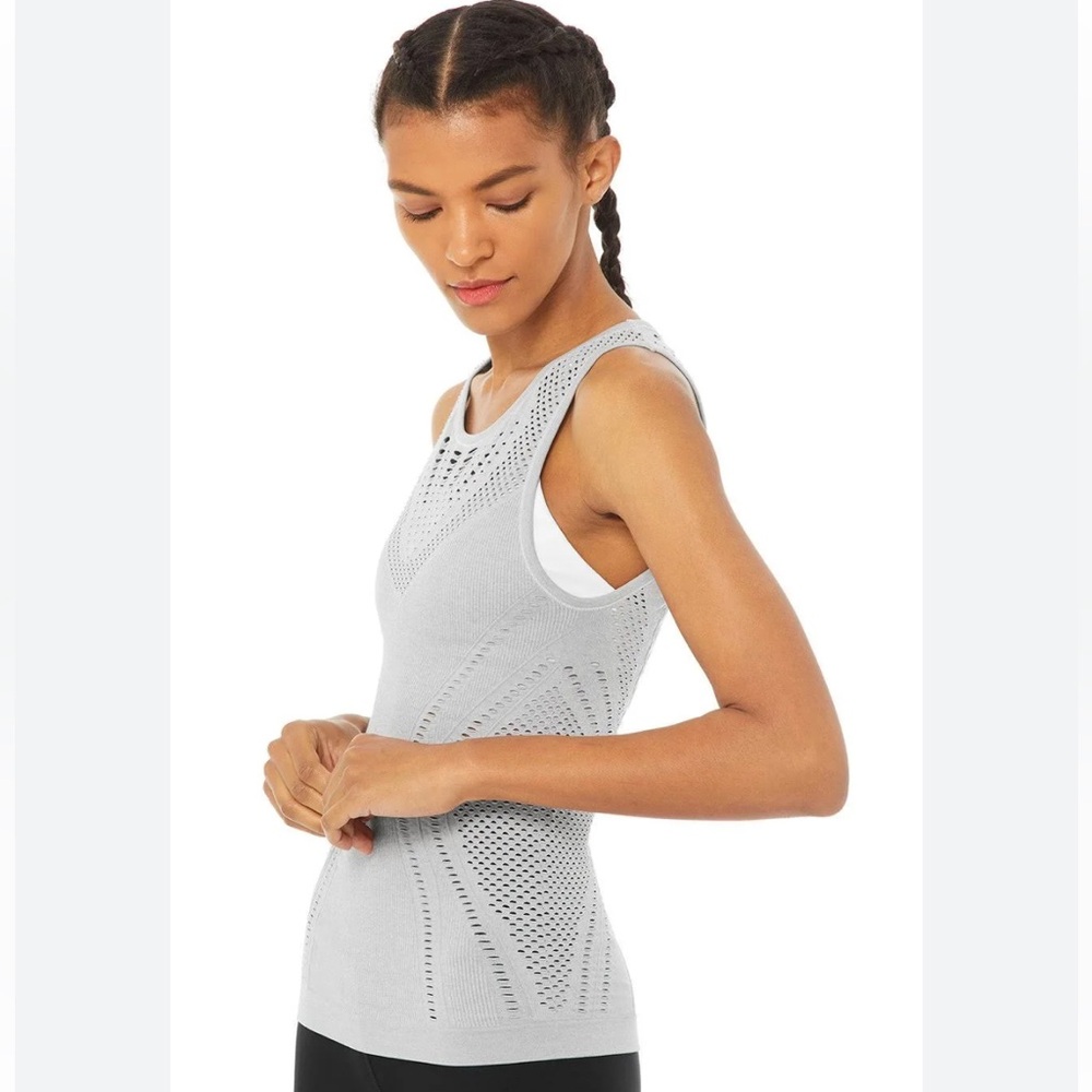 New! ALO Yoga Top